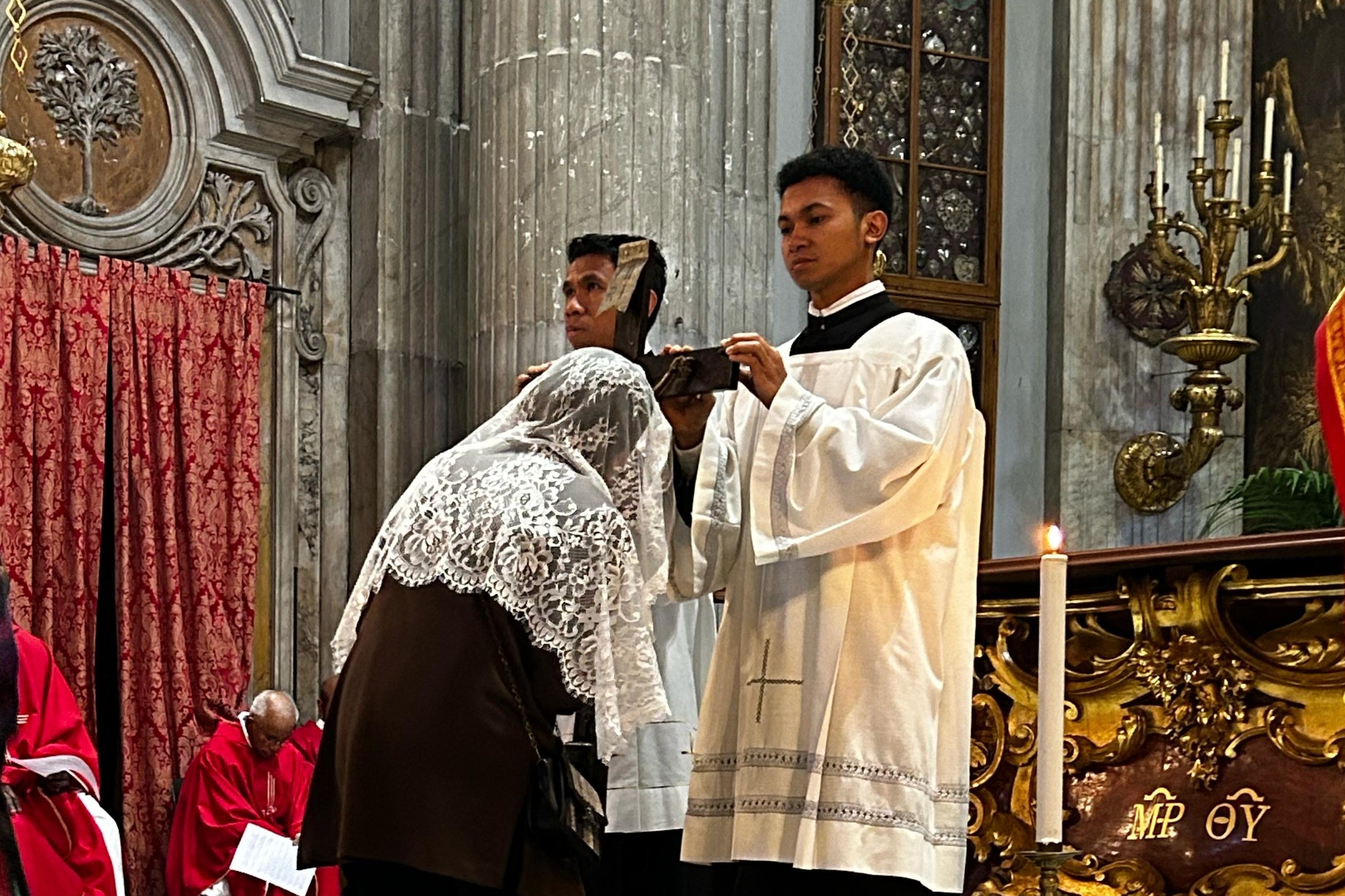 Una Pasqua di gratitudine e salvezza: la celebrazione in Passione Domini