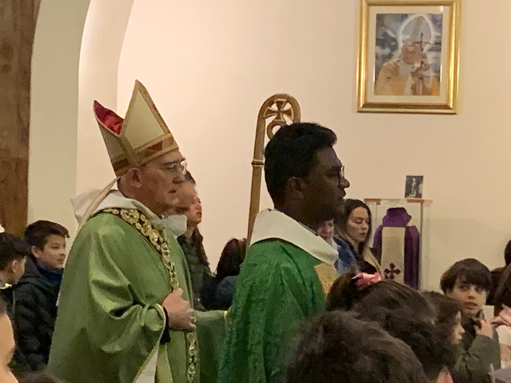 P. Esron inizia il ministero di Parroco a San Giovanni Leonardi