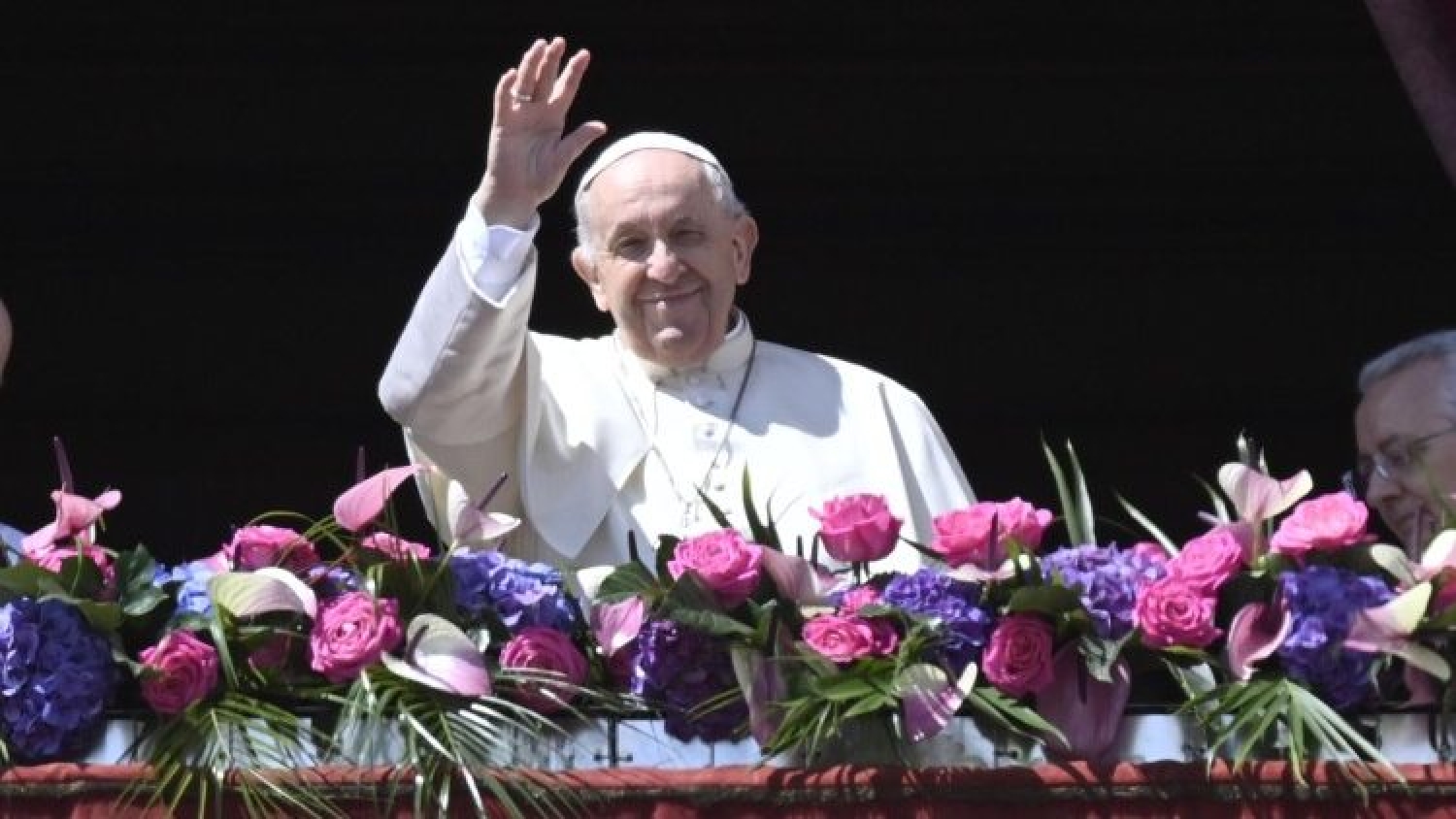 Il Papa: Basta guerre, lasciamoci vincere dalla pace di Cristo