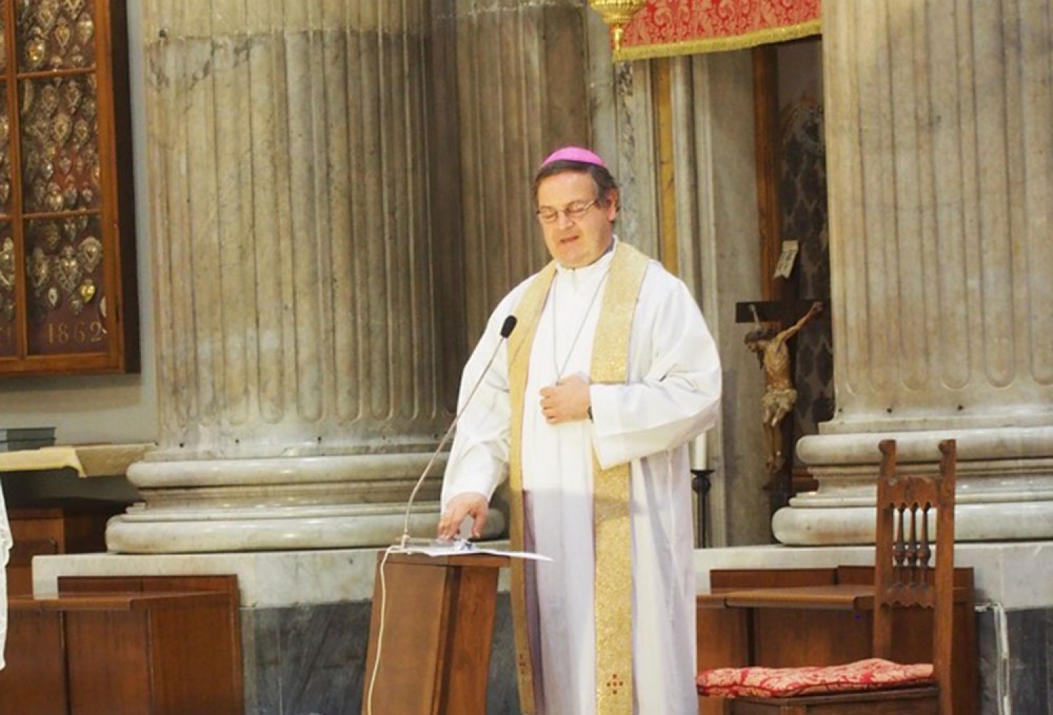 Il Vescovo Ricciardi: “Viviamo nell’attesa di Eucarestie vere e profonde”
